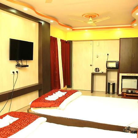 Babul Hotel Calcutta Buitenkant foto