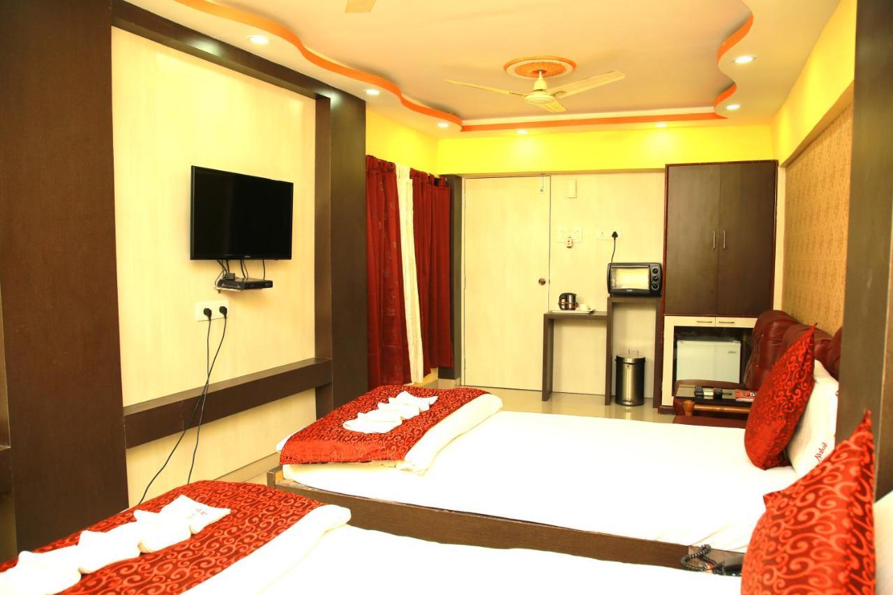 Babul Hotel Calcutta Buitenkant foto