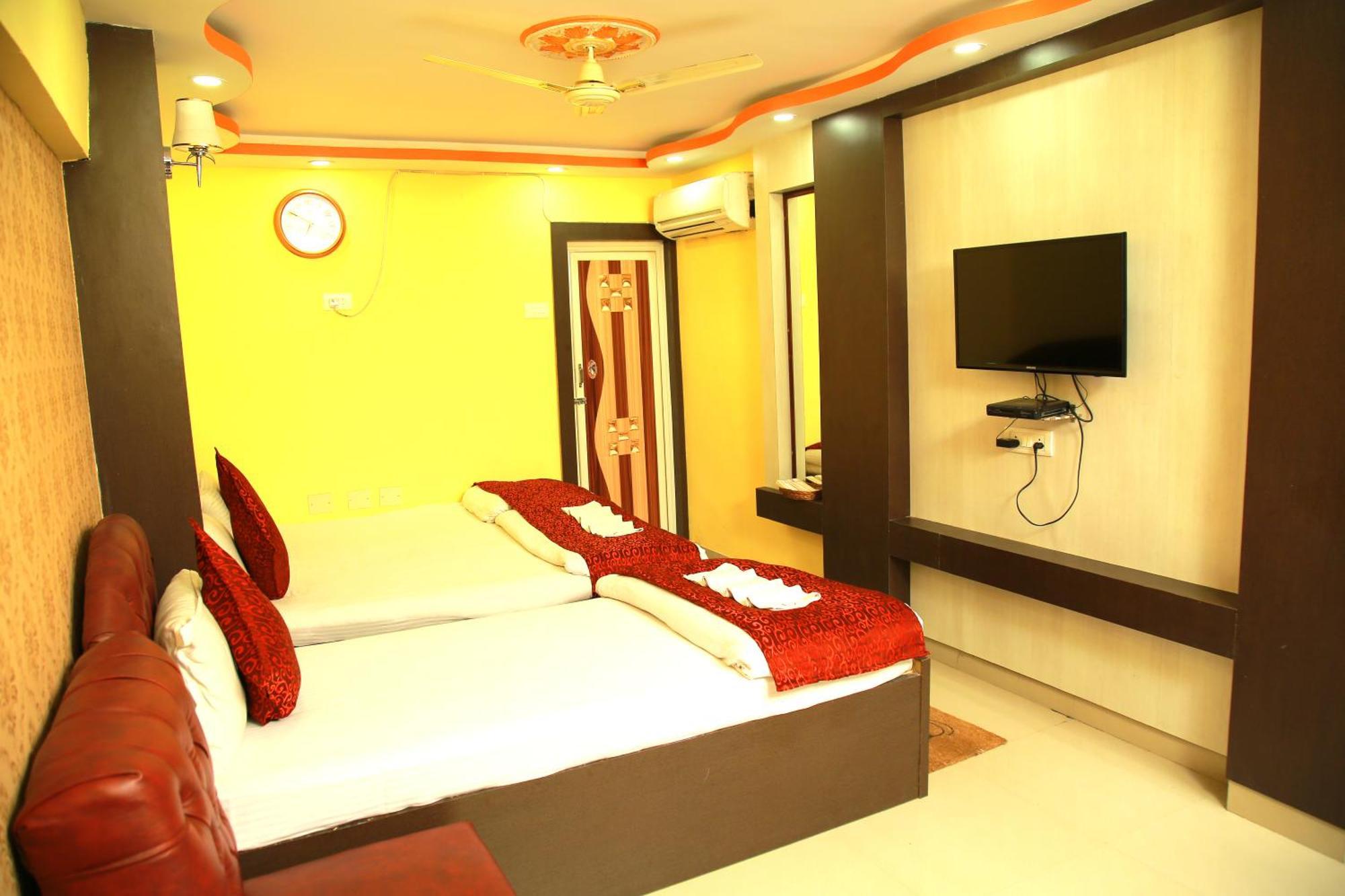 Babul Hotel Calcutta Buitenkant foto