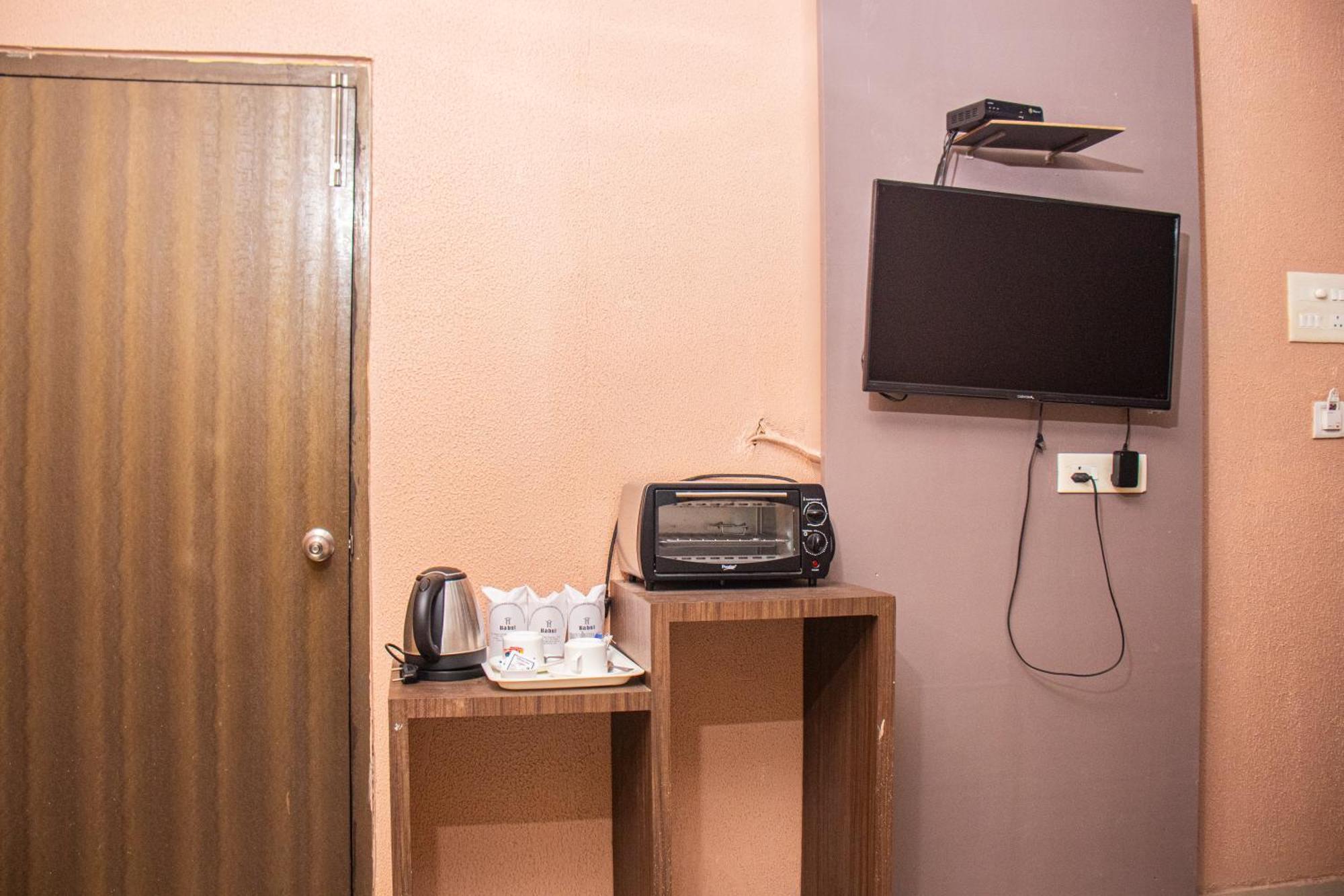 Babul Hotel Calcutta Buitenkant foto