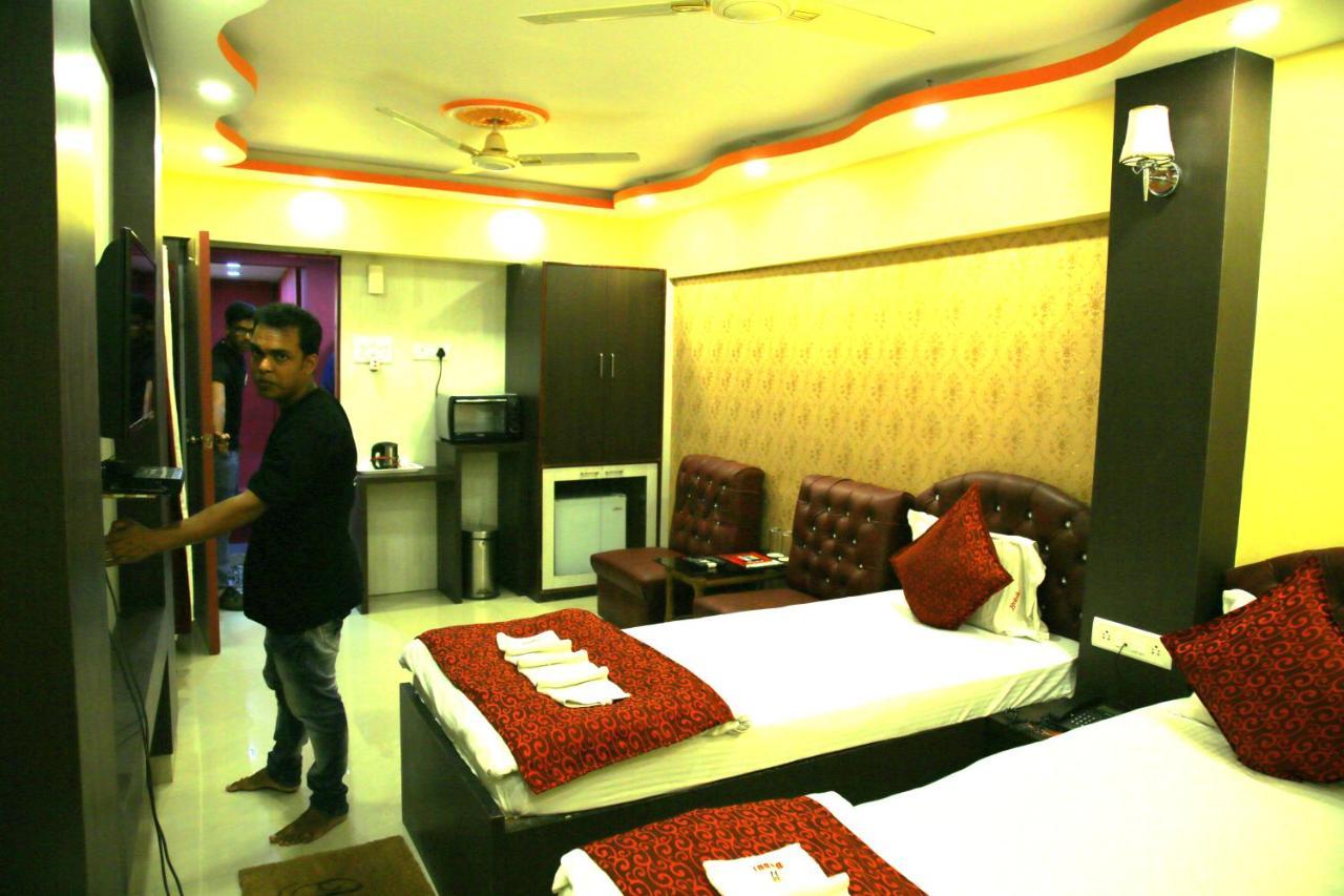 Babul Hotel Calcutta Buitenkant foto
